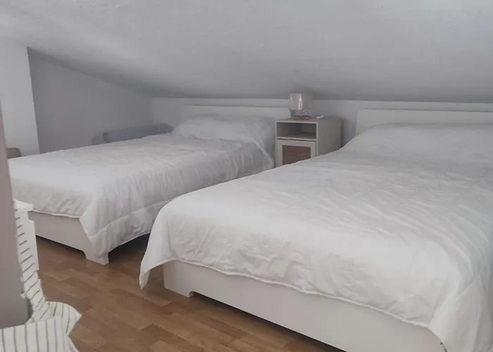 Jolie Et Moderne T2 Mezzanine - Santa Fe 116