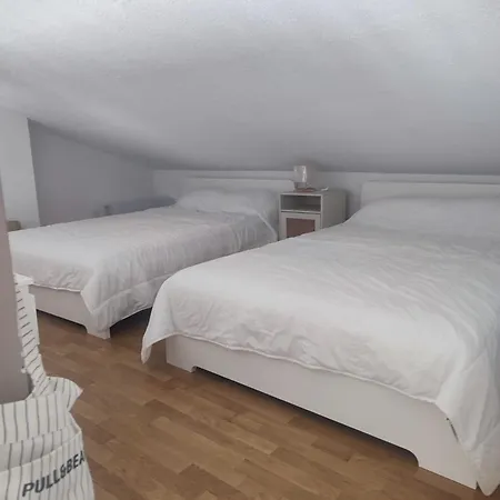 Jolie Et Moderne T2 Mezzanine - Santa Fe 116